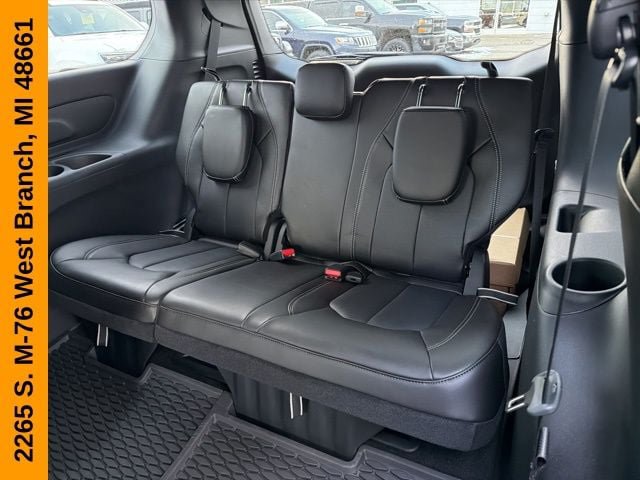 New 2026 Chrysler Voyager LX FWD image 30