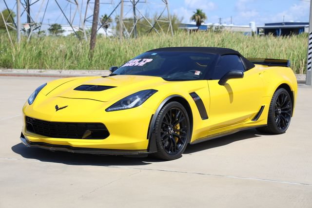 Used 2015 Chevrolet Corvette Z06 w/ 3LZ Preferred Equipment Group RWD image 3