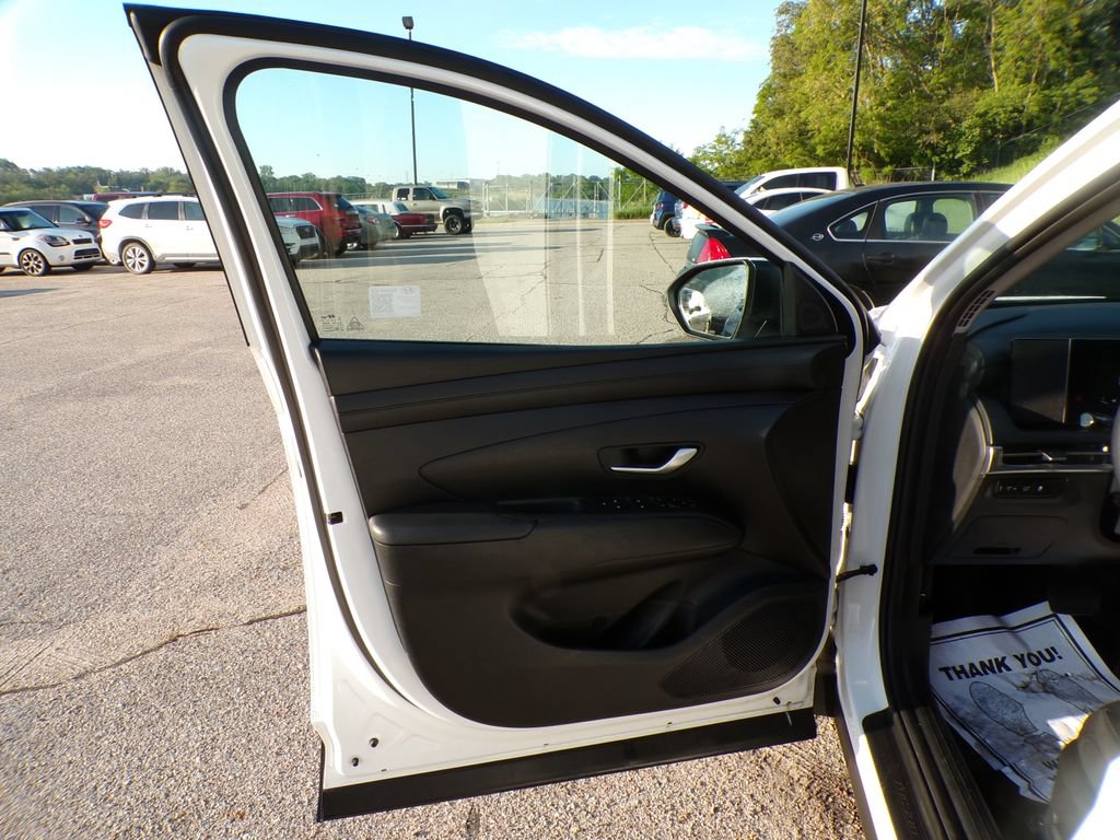 Used 2025 Hyundai Tucson SEL AWD/4WD image 22