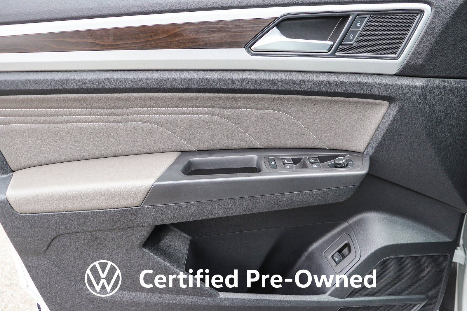 Certified 2023 Volkswagen Atlas SE FWD image 24