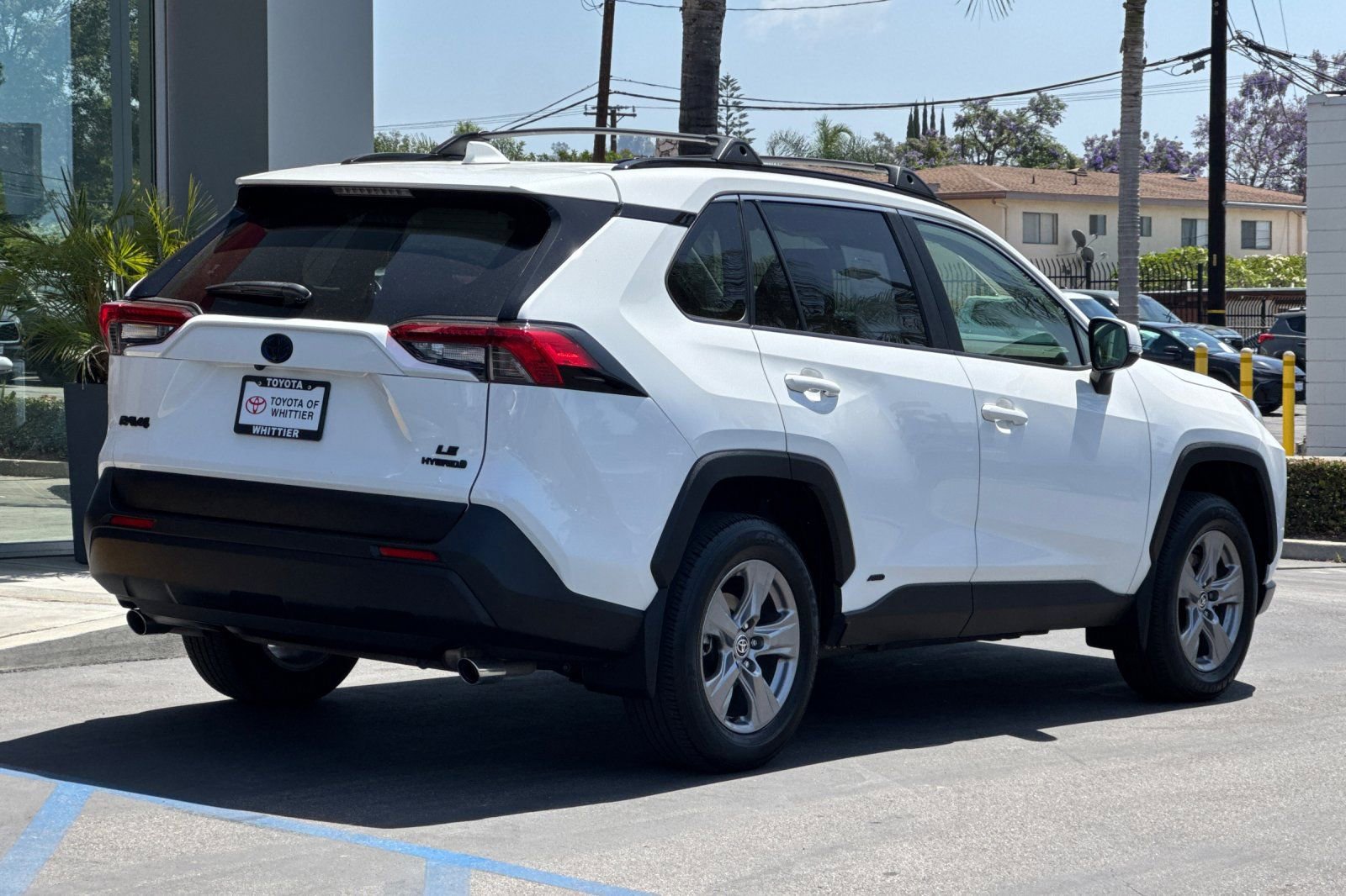 Certified 2024 Toyota RAV4 LE AWD/4WD image 5