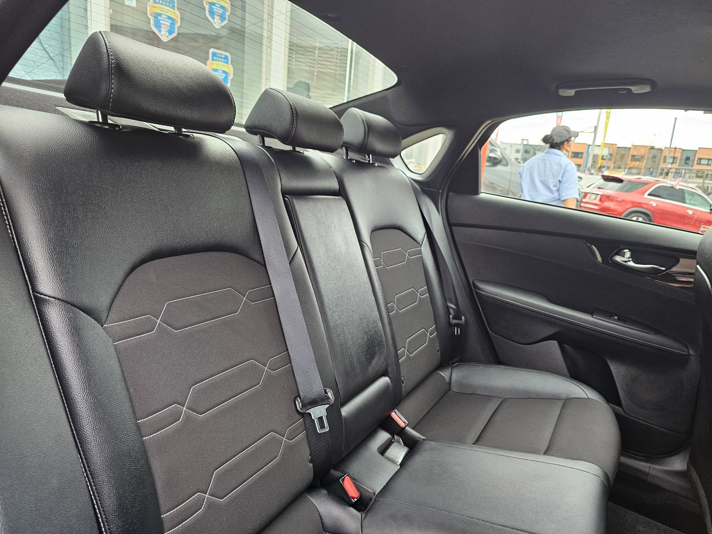 Used 2023 Kia Forte GT-Line w/ GT-Line Premium Package image 13