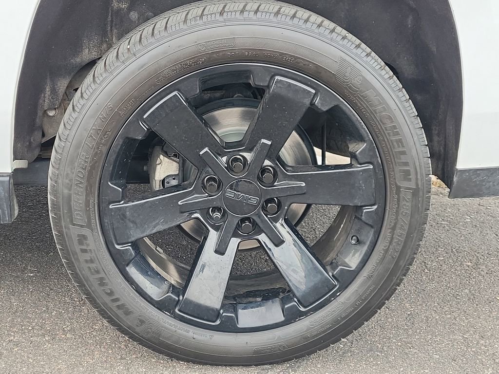 Used 2020 GMC Yukon XL Denali w/ Open Road Package image 21