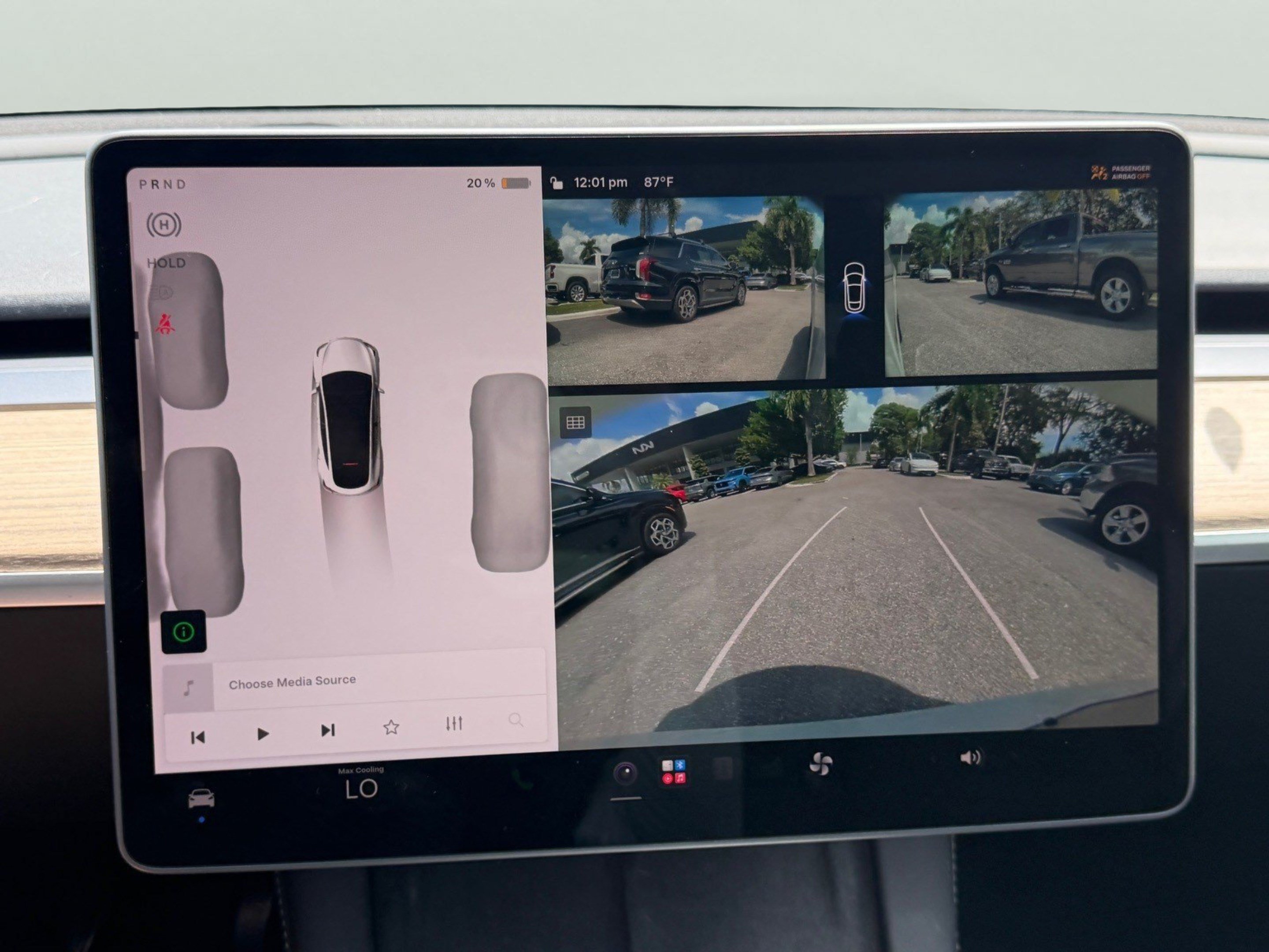 Used 2023 Tesla Model Y 2WD image 18