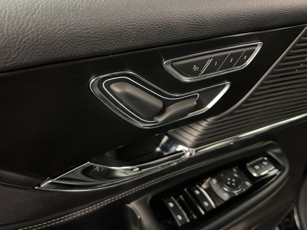 Used 2022 Lincoln Corsair AWD w/ Equipment Group 101A image 29