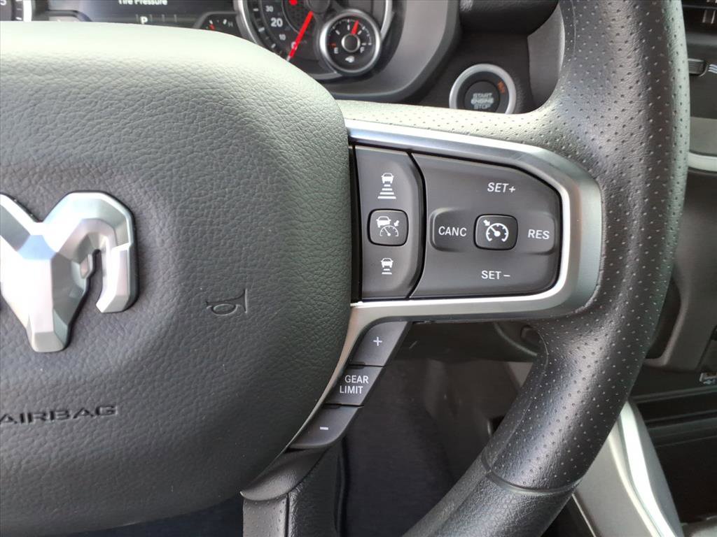 New 2026 RAM 1500 Express AWD/4WD image 19