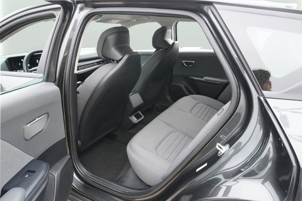 Used 2025 Kia K4 EX FWD image 30