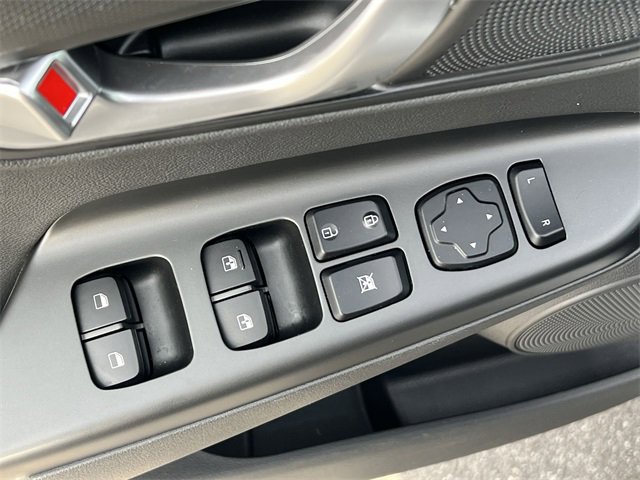 Used 2023 Hyundai Kona Limited image 29