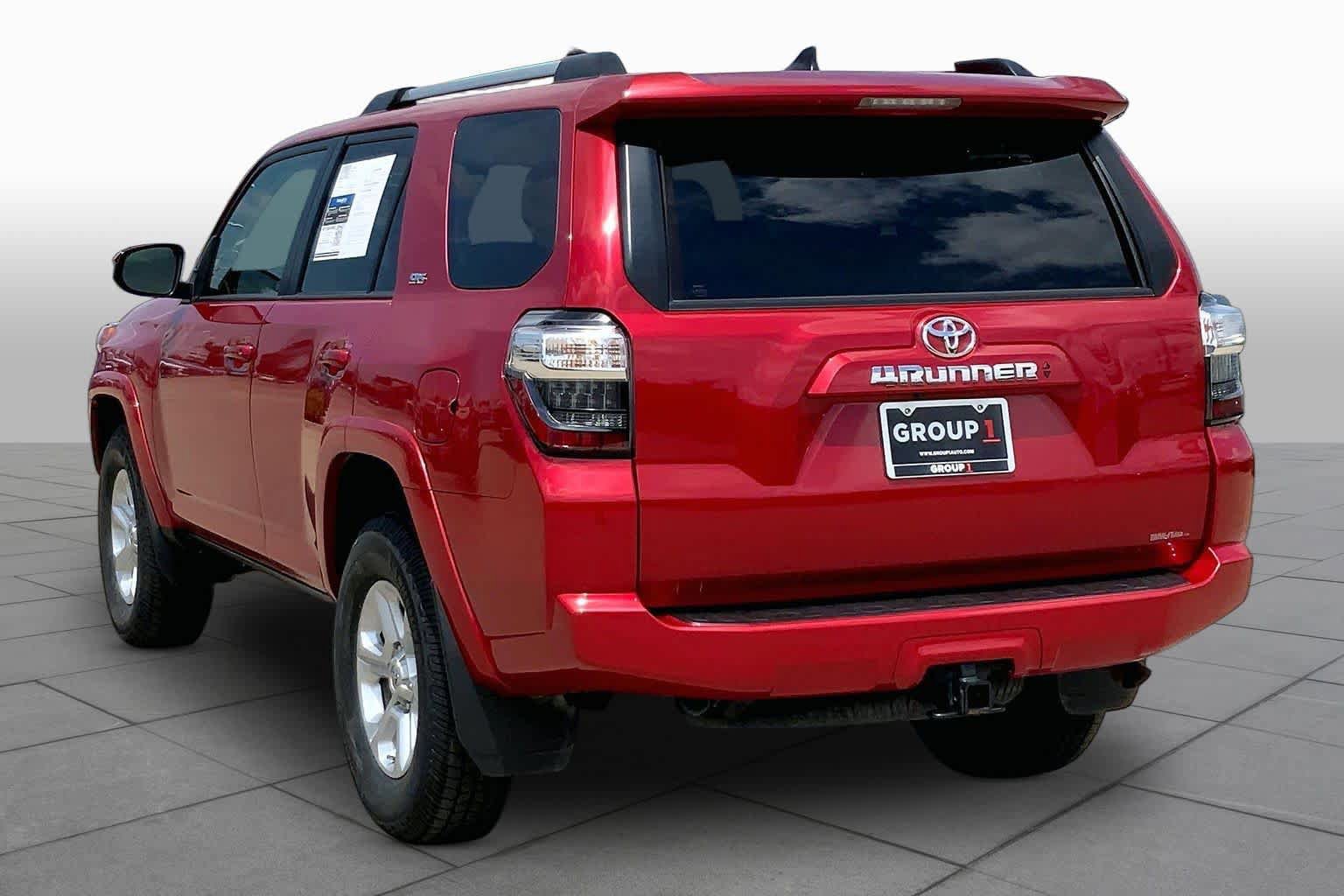 Used 2024 Toyota 4Runner SR5 AWD/4WD image 11