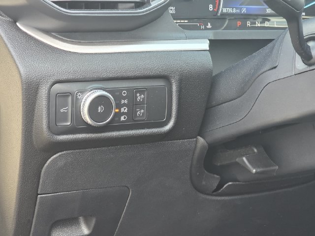 Used 2021 Ford Explorer XLT w/ Equipment Group 202A AWD/4WD image 21