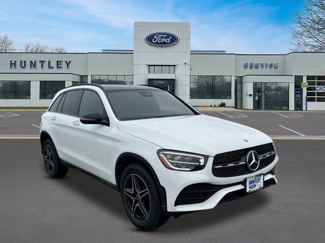 Used 2022 Mercedes-Benz GLC 300 4MATIC image 3