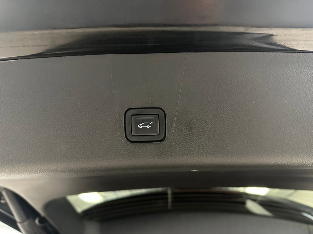 Certified 2023 Chevrolet Traverse LT image 25