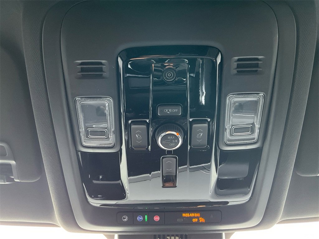 New 2026 Chevrolet Suburban Premier image 31