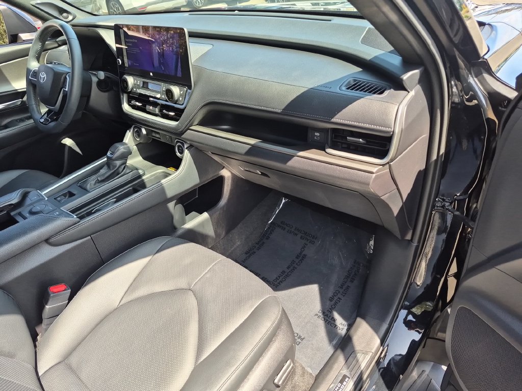 Used 2025 Toyota Grand Highlander AWD Hybrid image 9