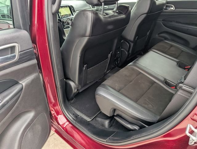 Used 2019 Jeep Grand Cherokee Altitude AWD/4WD image 12