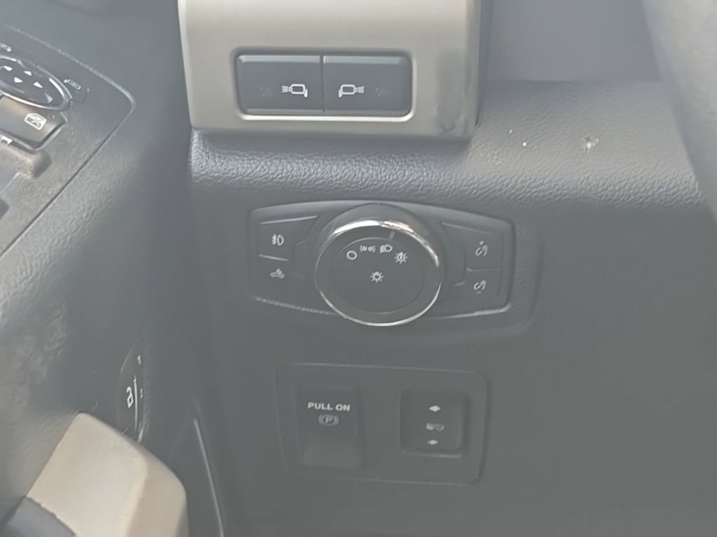 Used 2020 Ford F150 Lariat w/ Equipment Group 502A Luxury AWD/4WD image 36