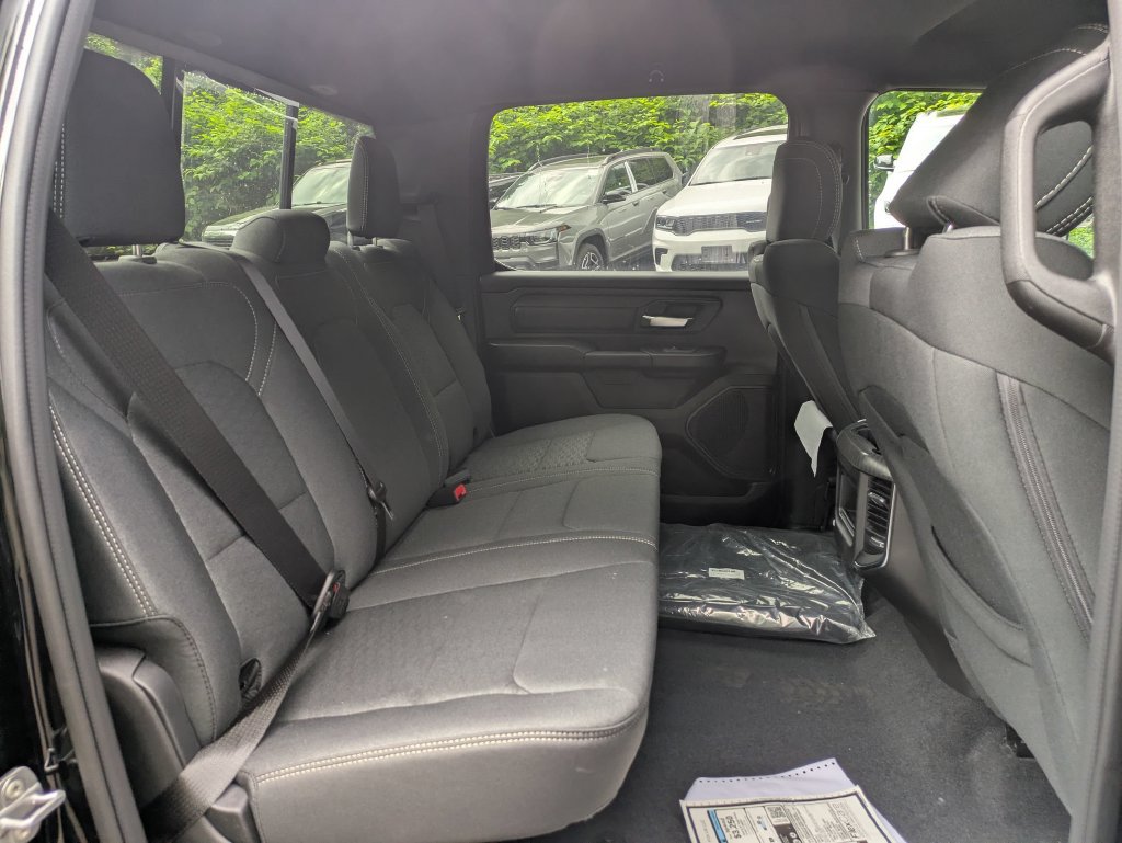 New 2026 RAM 1500 Express AWD/4WD image 27