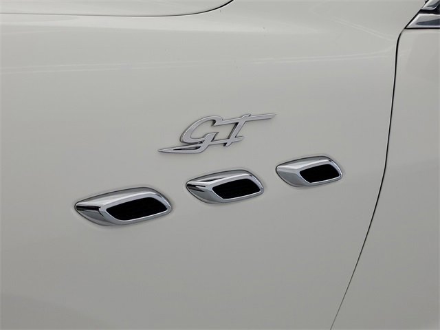 Used 2022 Maserati Levante GT image 8