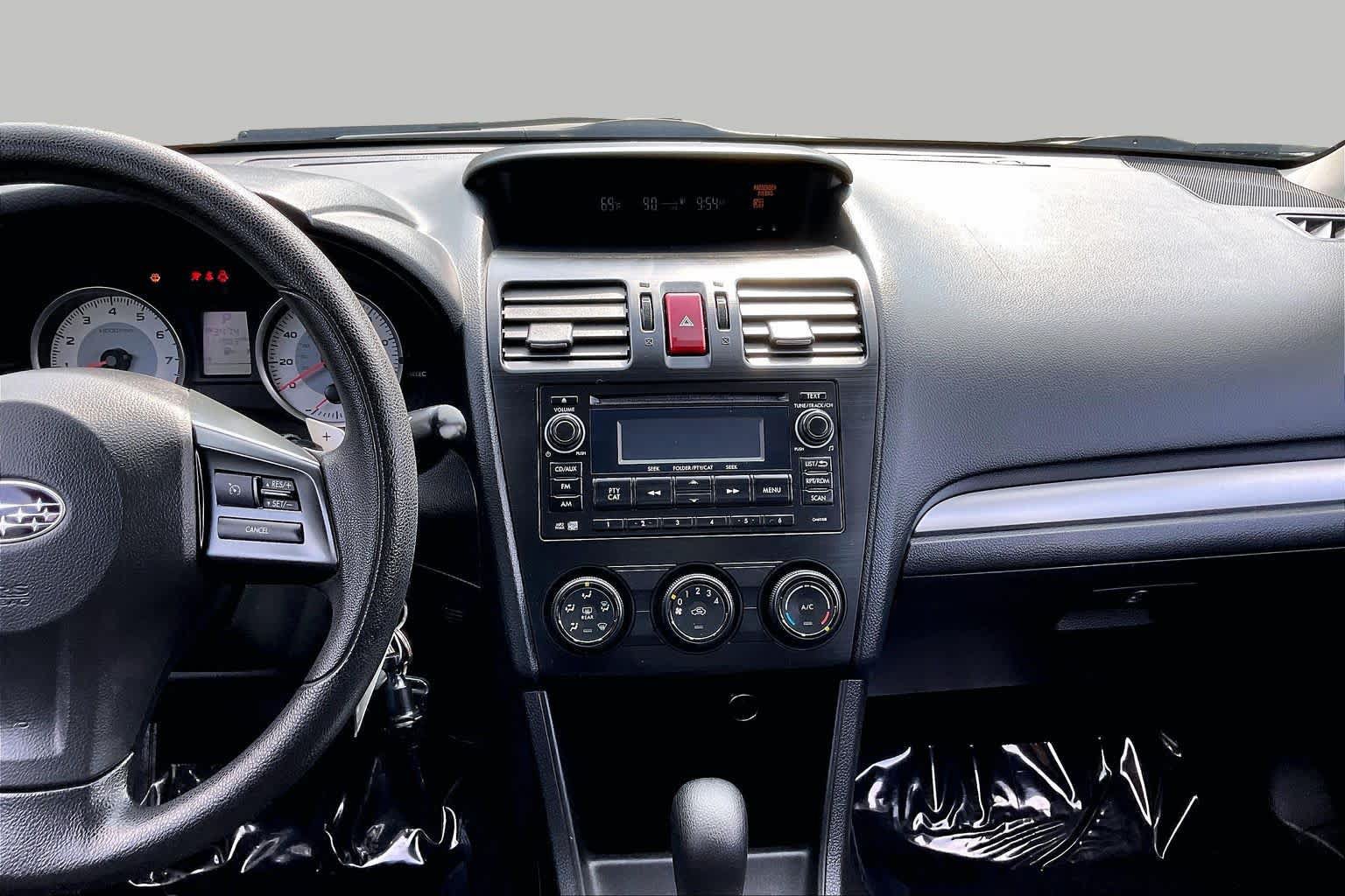 Used 2013 Subaru Impreza 2.0i Premium w/ All-Weather Pkg AWD/4WD image 7