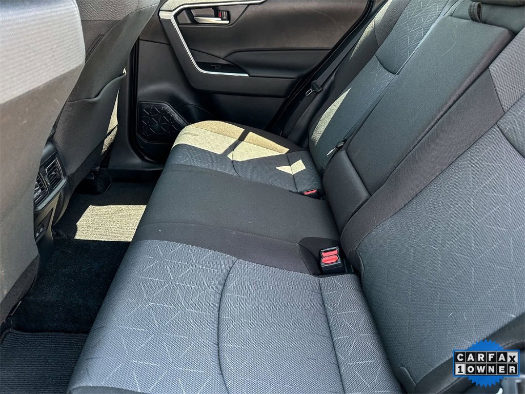 Used 2025 Toyota RAV4 XLE image 18