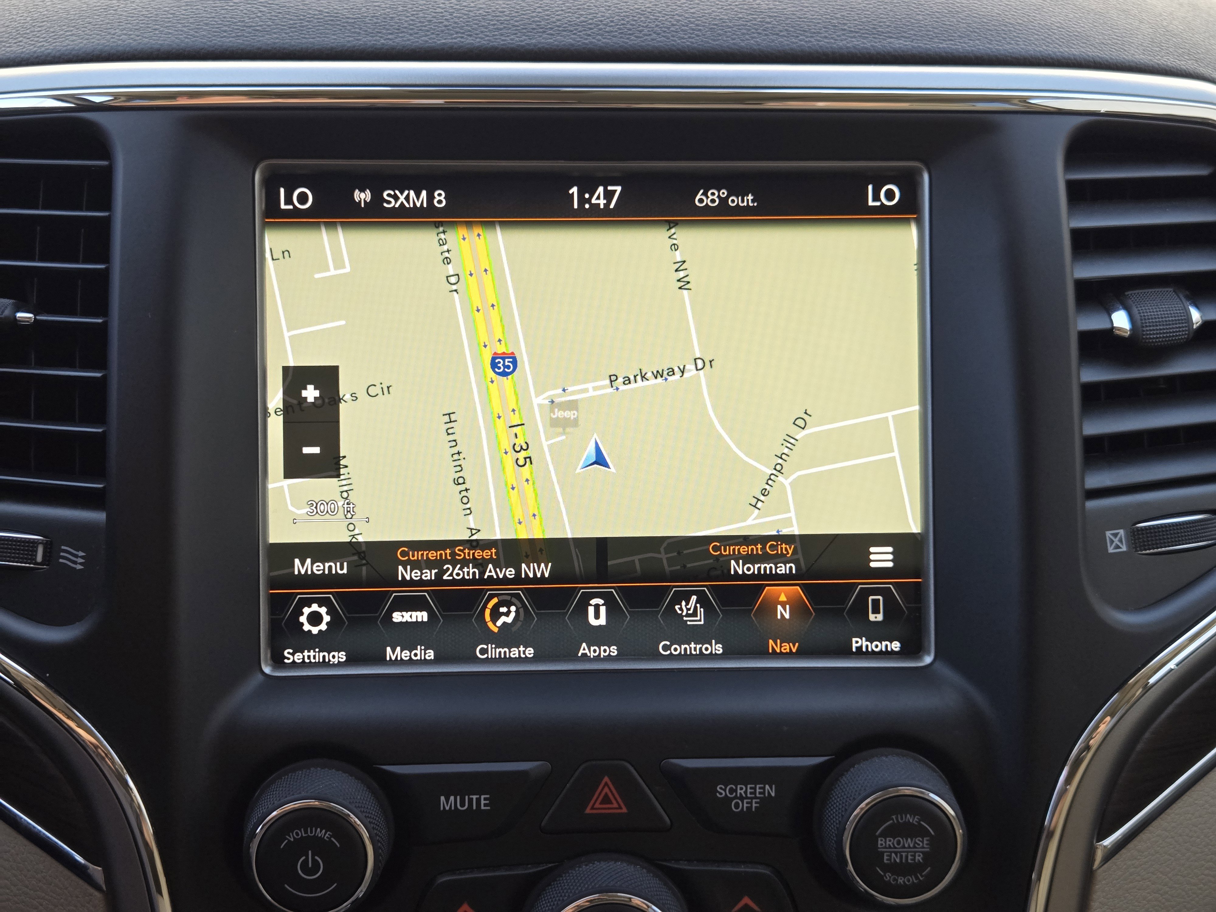 Used 2018 Jeep Grand Cherokee Overland RWD image 18