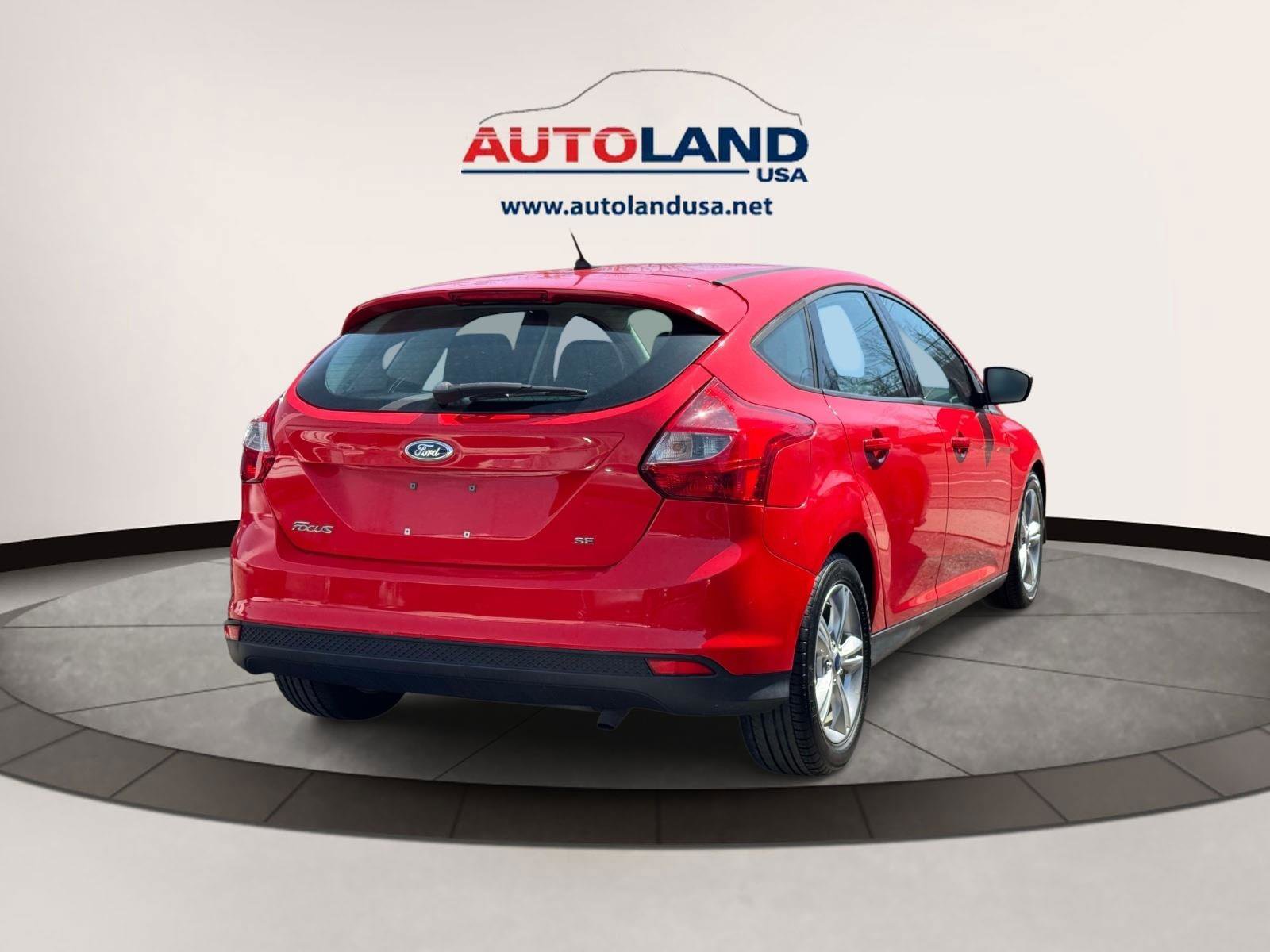 Used 2014 Ford Focus SE image 3