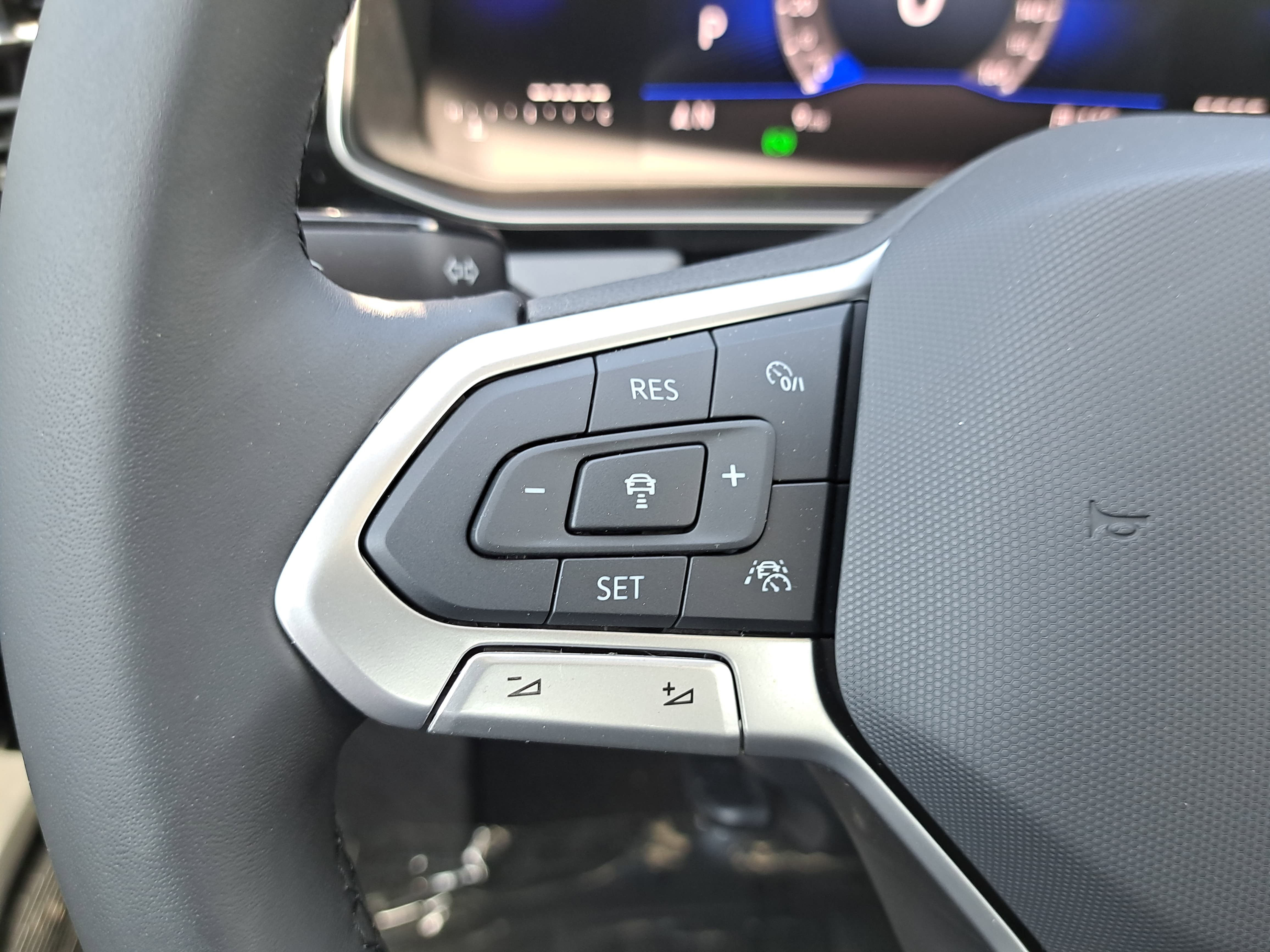 New 2026 Volkswagen Jetta SE FWD image 16