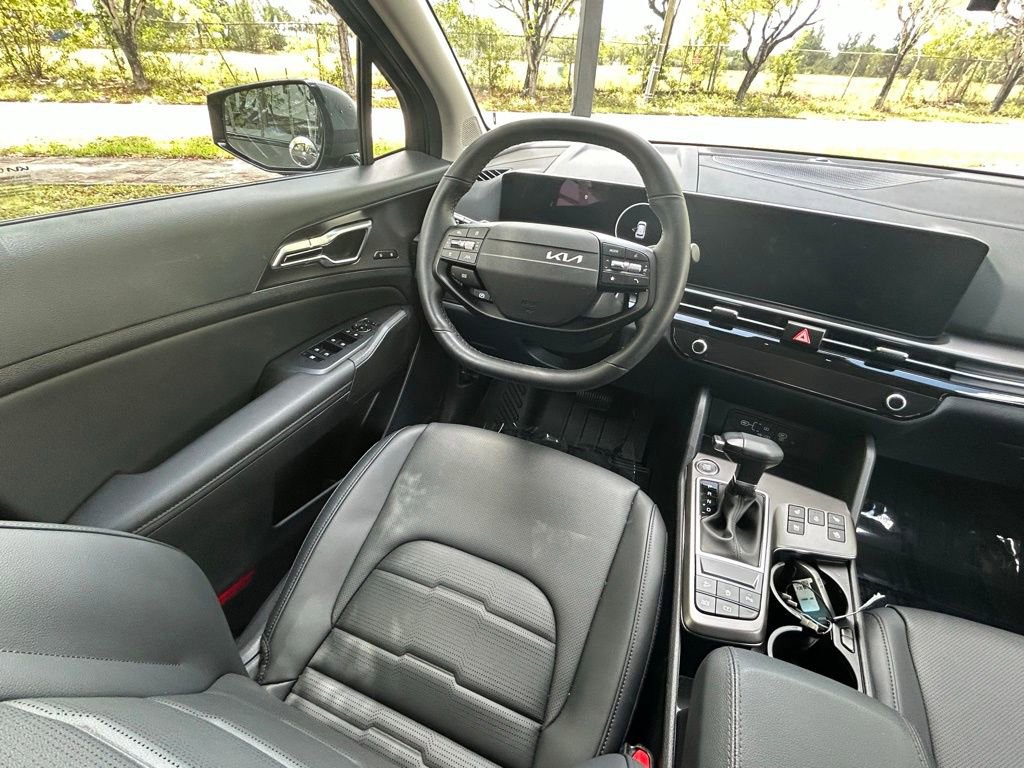 Used 2026 Kia Sportage SX image 9