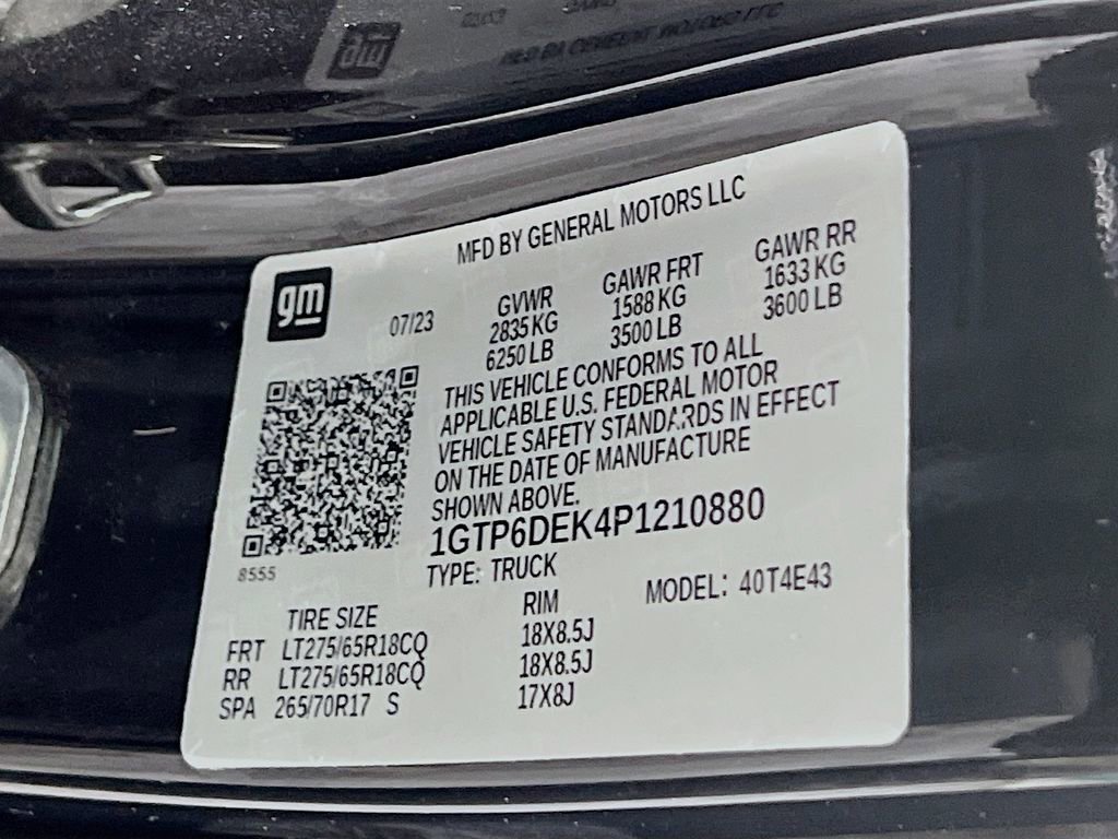 Used 2023 GMC Canyon AT4 w/ AT4 Premium Package image 28