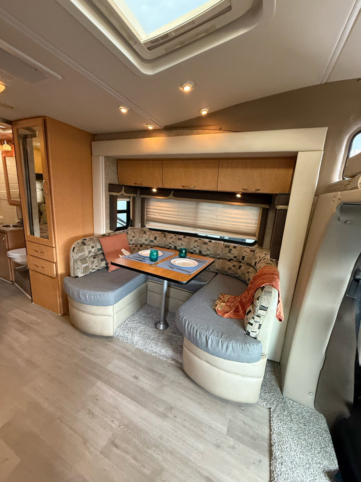 Used 2008 Dodge Sprinter 3500 image 6