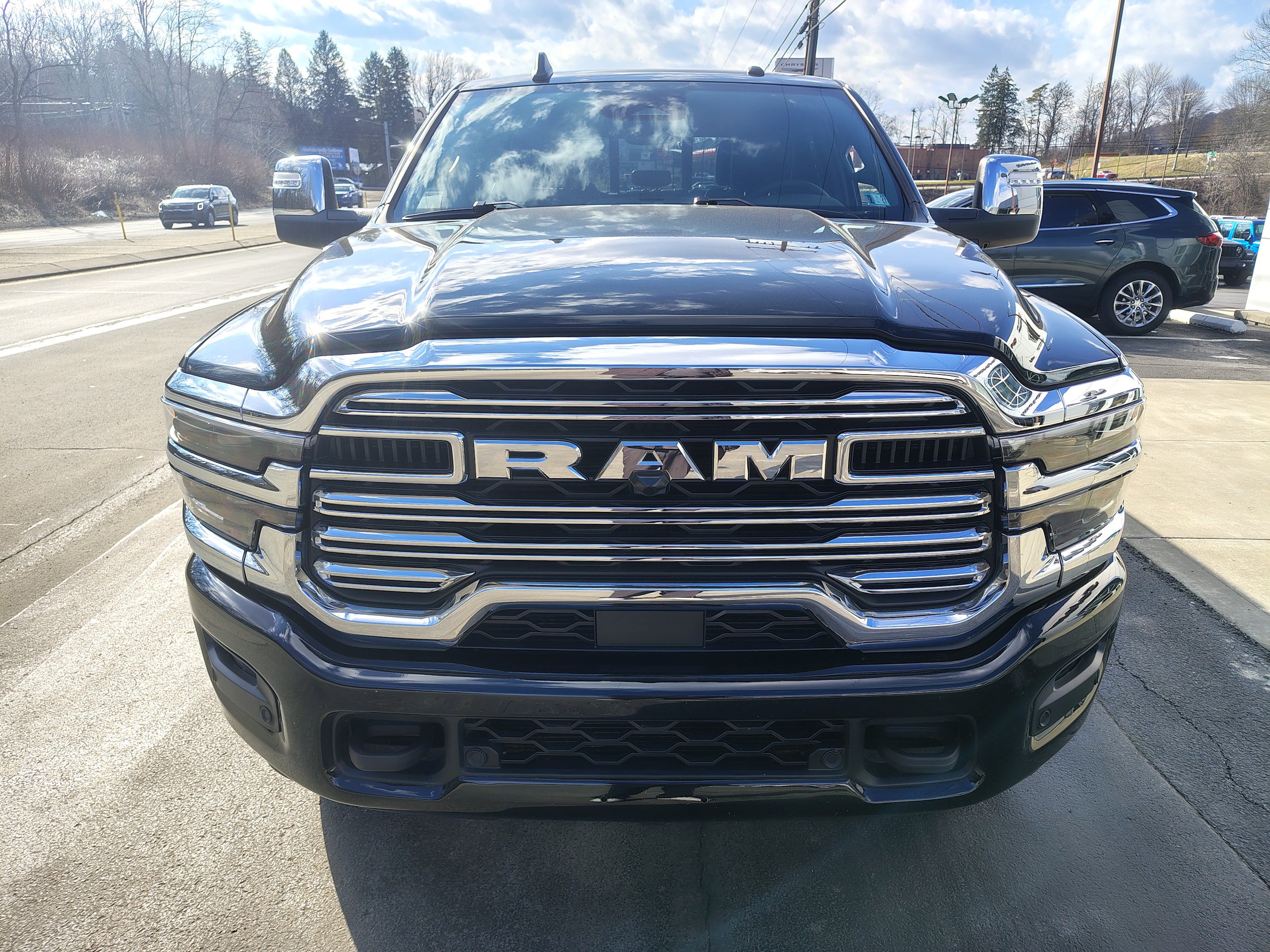 Certified 2026 RAM 2500 Laramie AWD/4WD image 3
