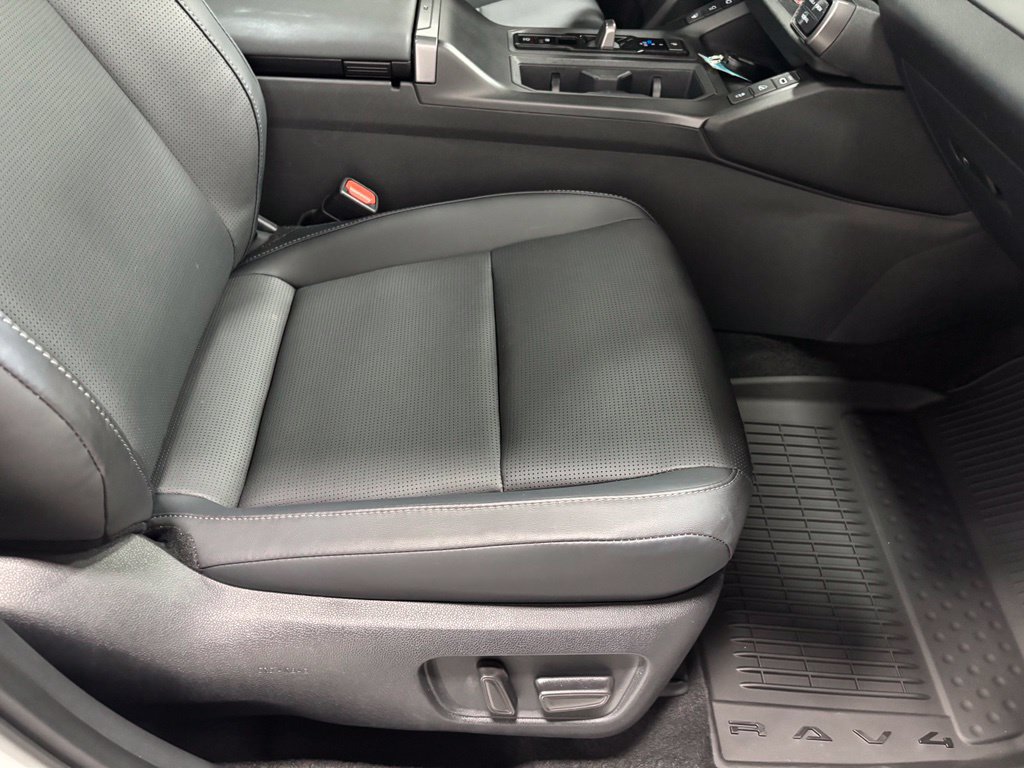 Used 2026 Toyota RAV4 Limited AWD/4WD image 55