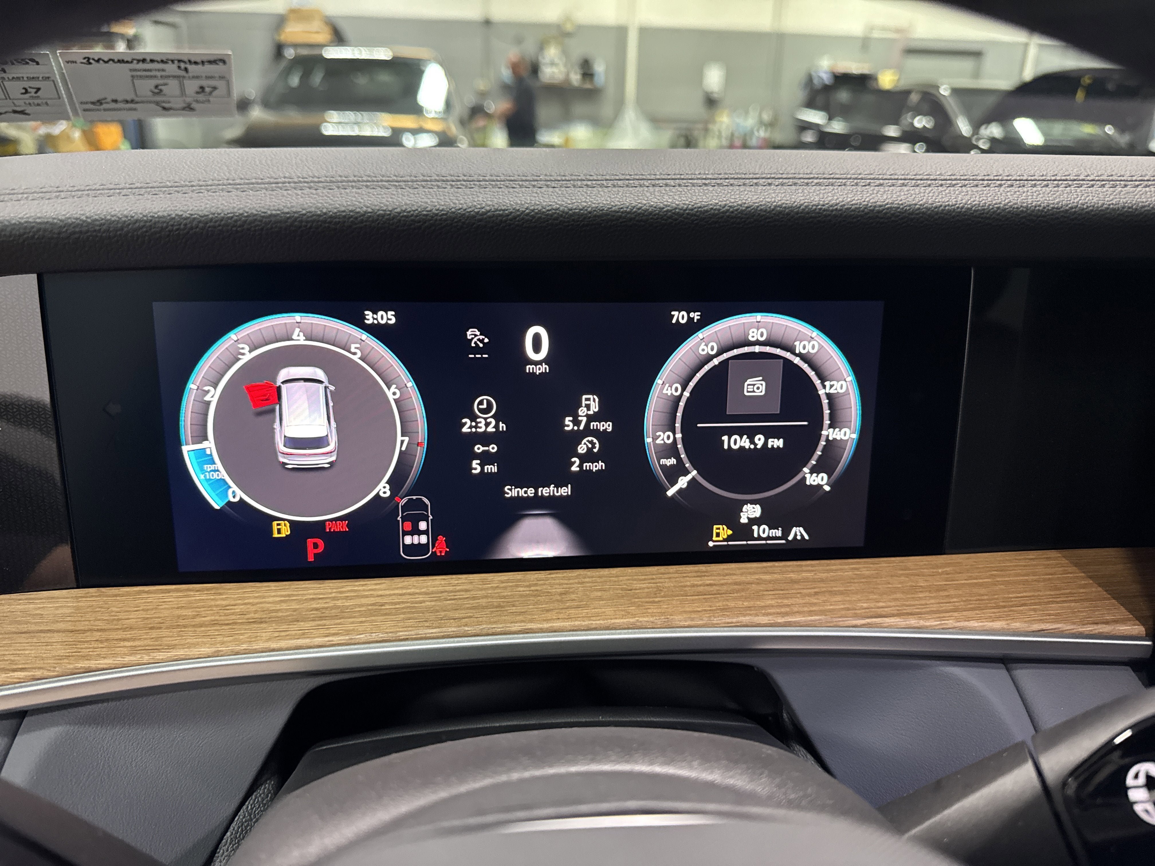 New 2026 Volkswagen Tiguan SEL R-Line AWD/4WD image 19