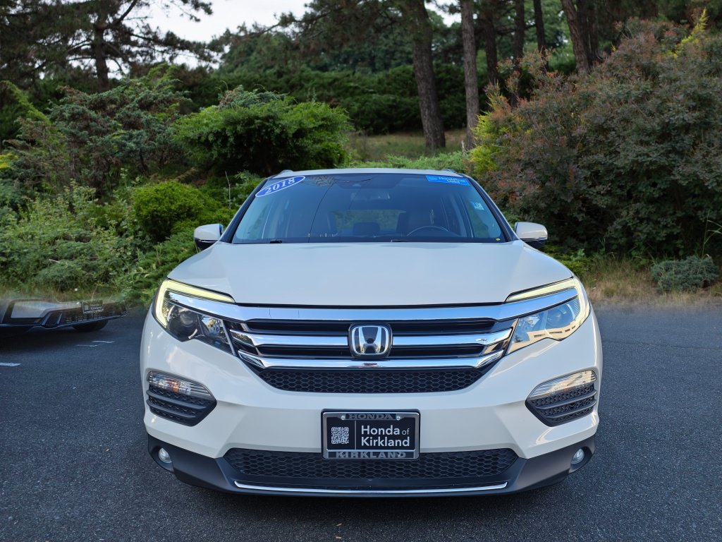 Certified 2018 Honda Pilot Touring image 2