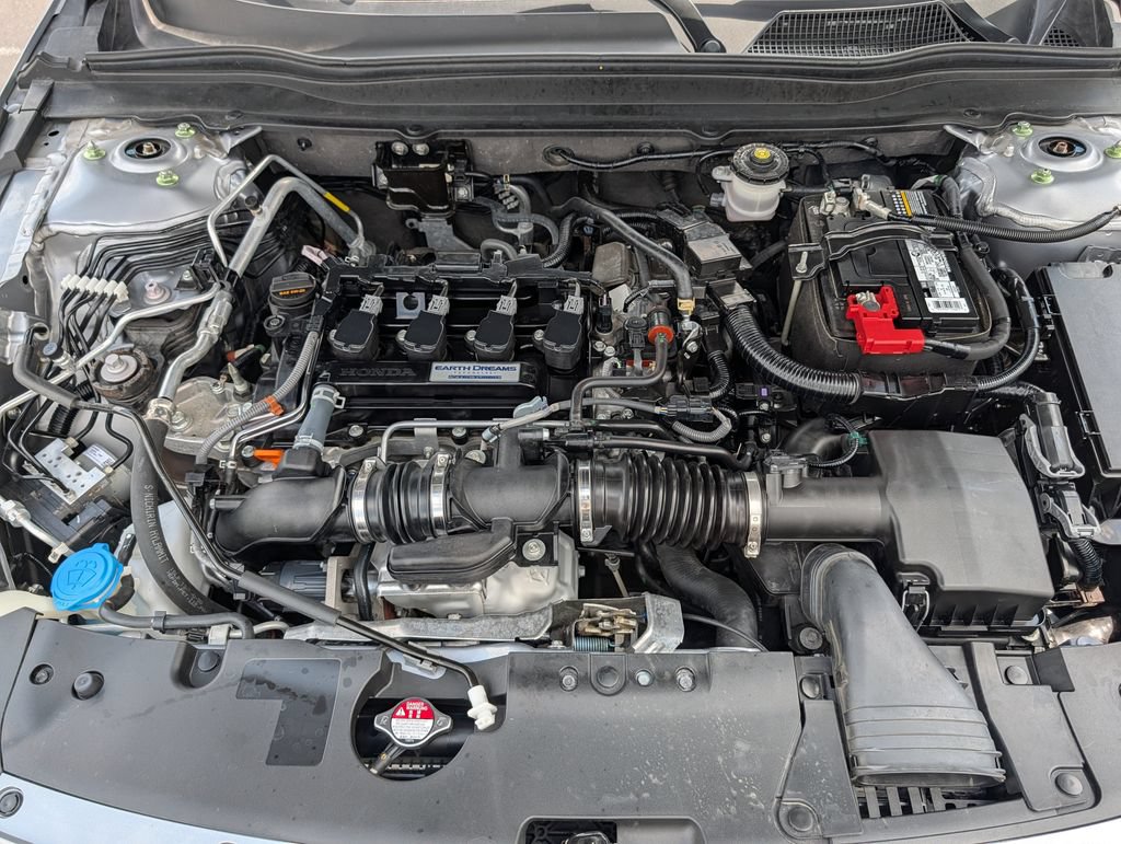 Used 2018 Honda Accord EX image 12
