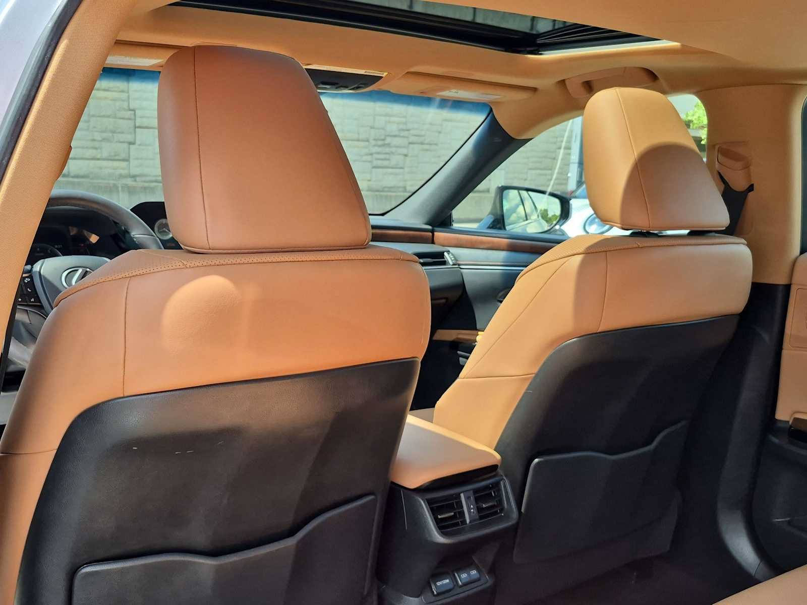 Used 2024 Lexus ES 350 w/ Premium Package FWD image 19