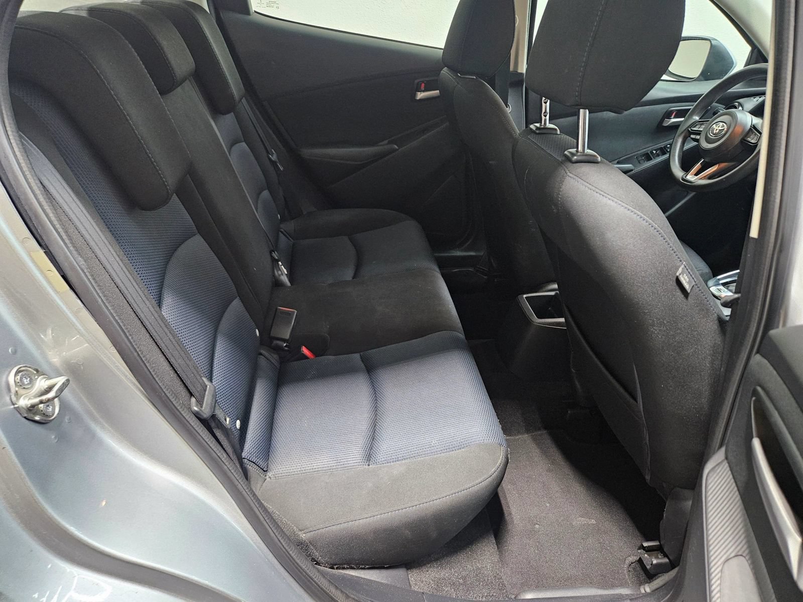 Used 2019 Toyota Yaris LE FWD image 17