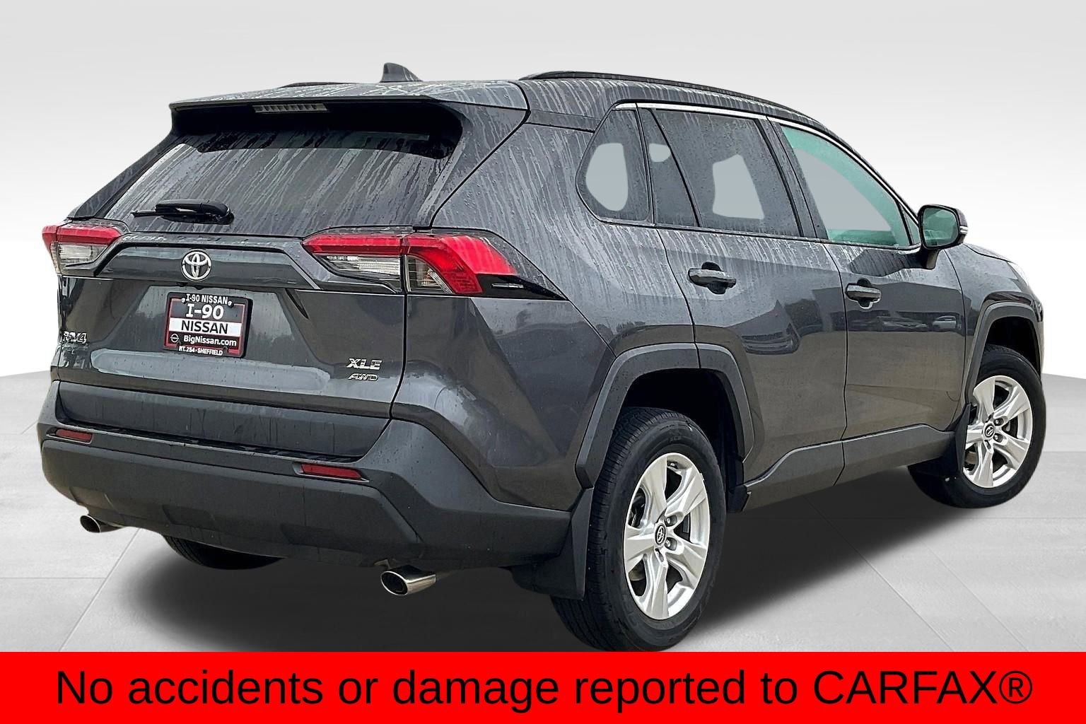Used 2019 Toyota RAV4 XLE image 2