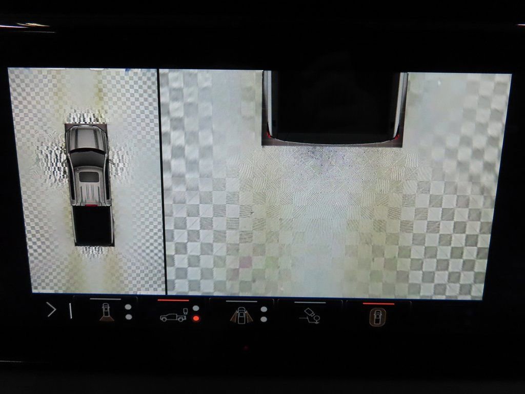 Used 2025 GMC Sierra 1500 Denali Ultimate AWD/4WD image 17