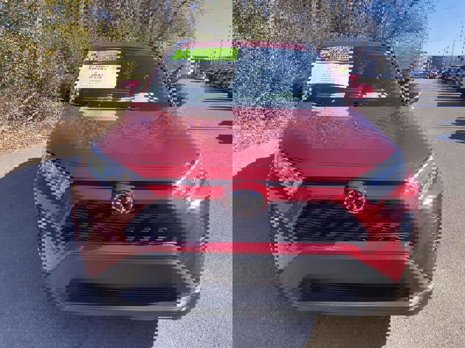 Used 2021 Toyota RAV4 XLE Premium image 12