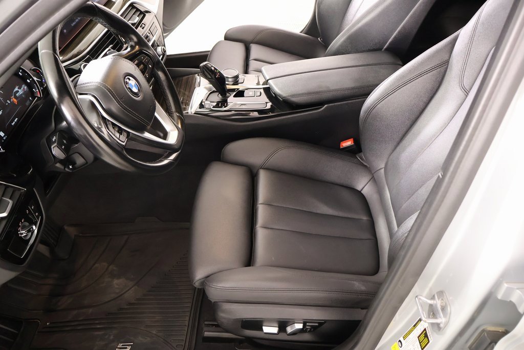 Used 2019 BMW 530i w/ Premium Package image 13