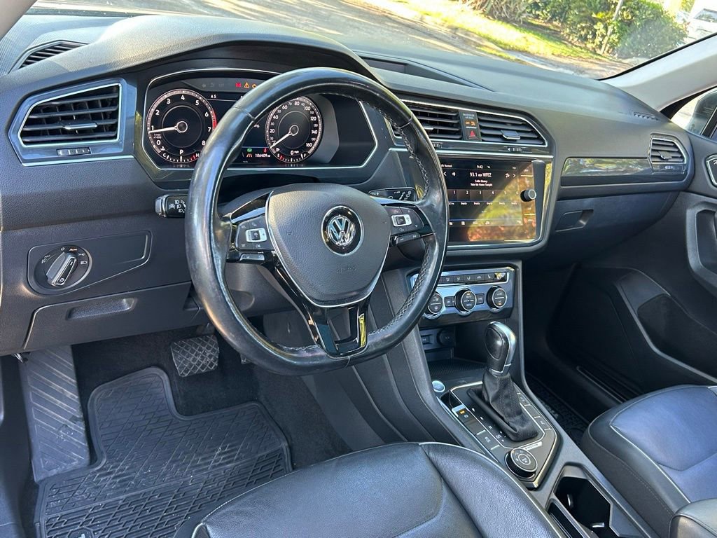 Used 2018 Volkswagen Tiguan SEL Premium image 48