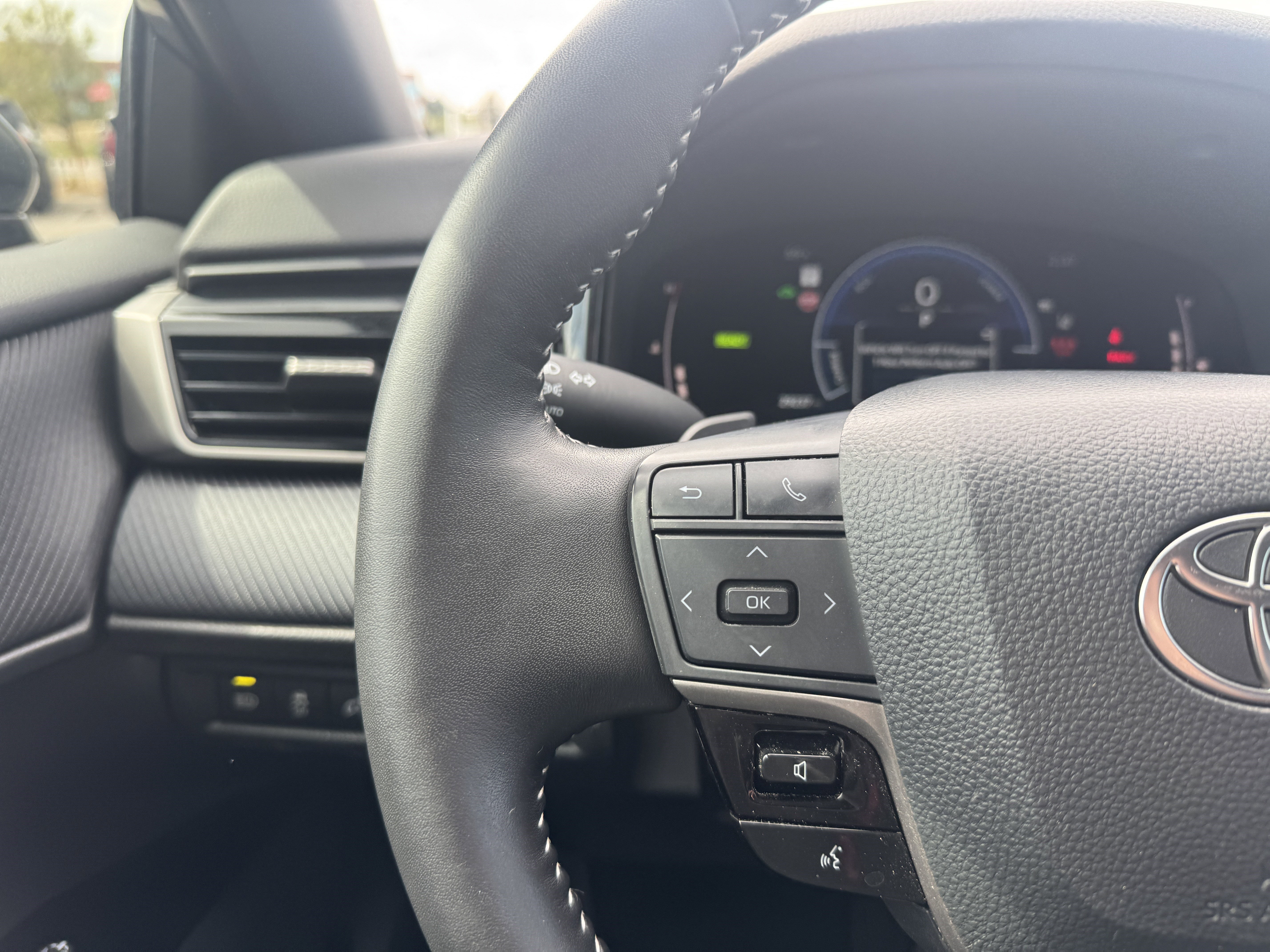 Certified 2025 Toyota Camry SE w/ Convenience Package AWD/4WD image 22