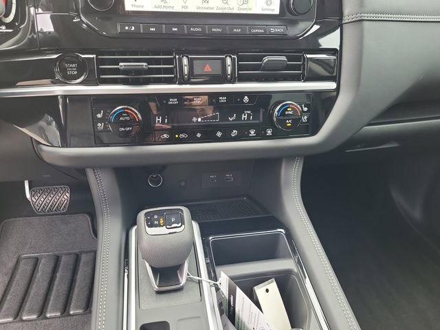 New 2025 Nissan Pathfinder Platinum image 17