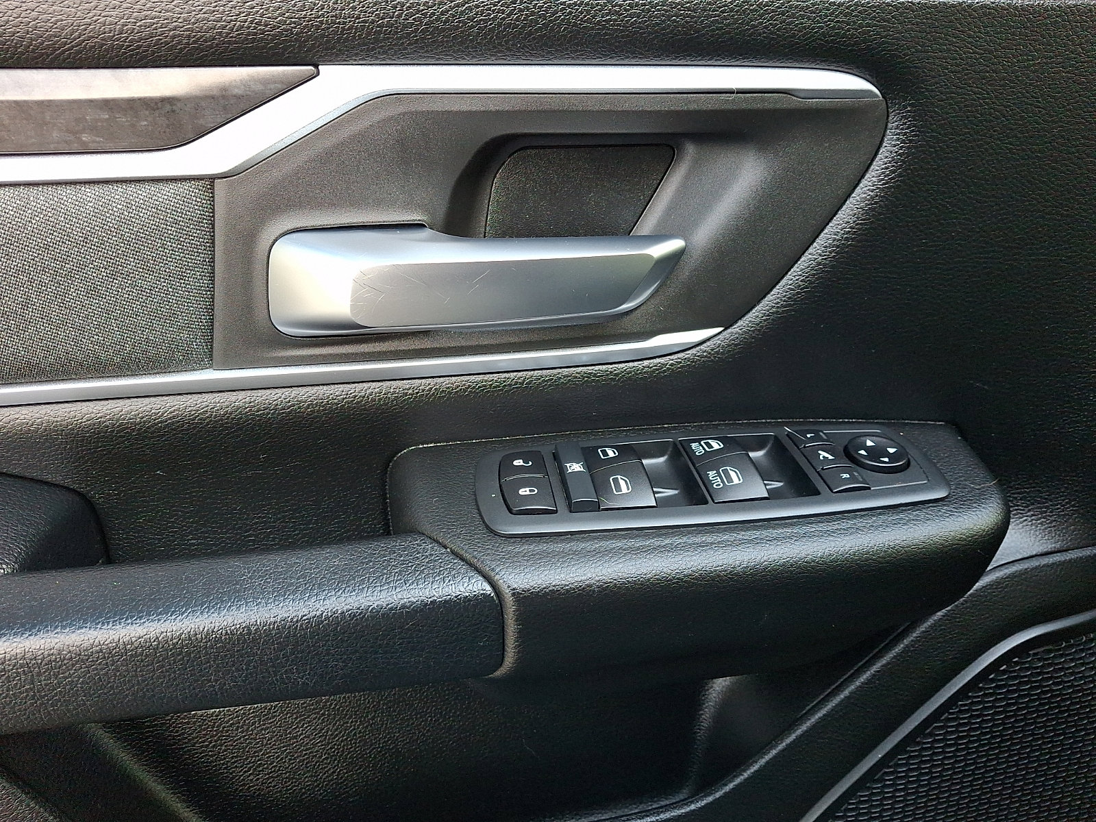 Used 2020 RAM 1500 Big Horn image 12