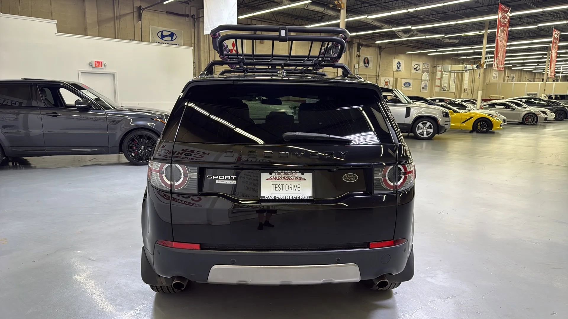 Used 2016 Land Rover Discovery Sport HSE image 11