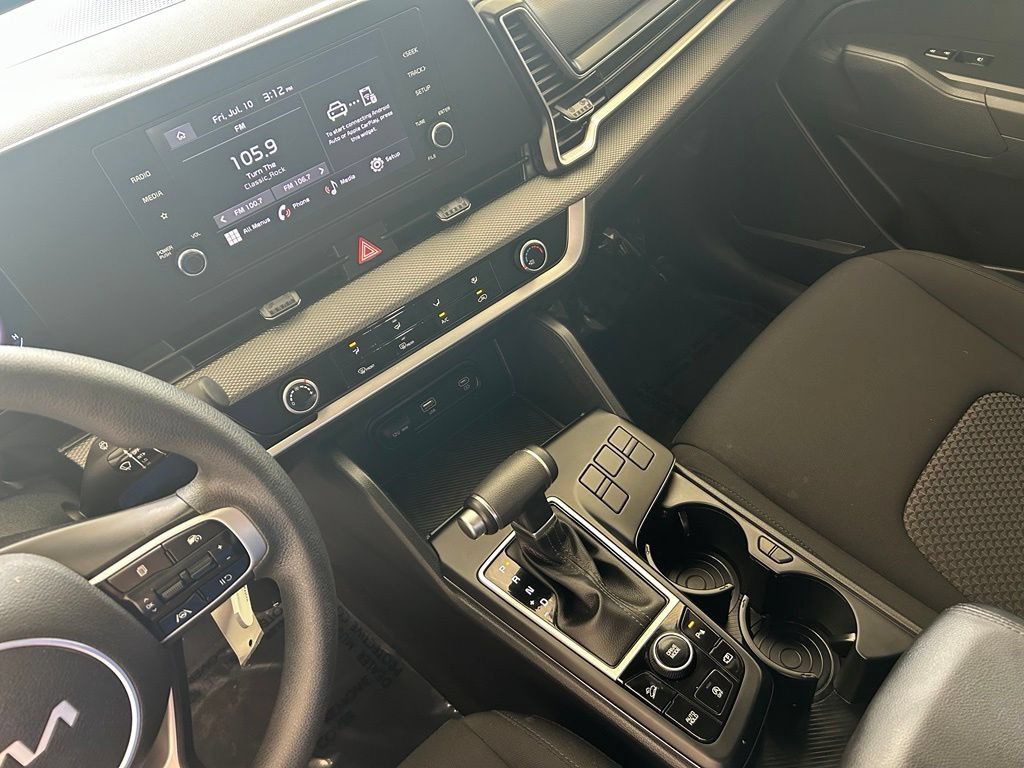 Used 2024 Kia Sportage LX FWD image 46