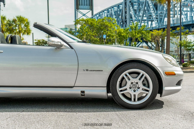 Used 2003 Mercedes-Benz SLK 32 AMG image 11