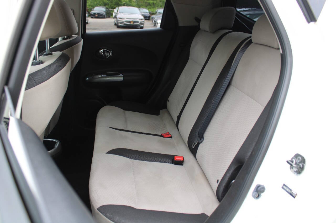 Used 2012 Nissan Juke SV AWD/4WD image 28