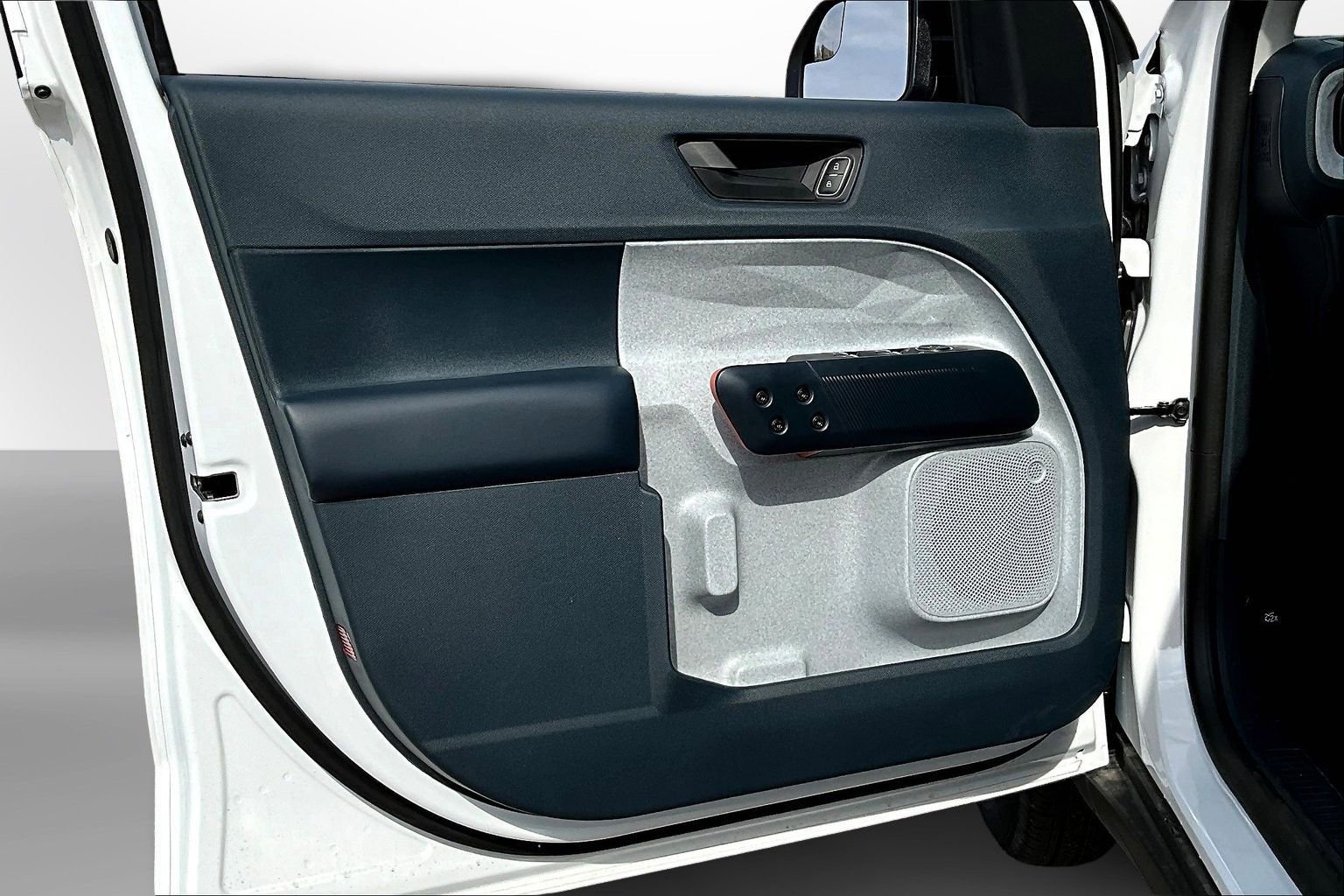 Used 2024 Ford Maverick XLT image 24